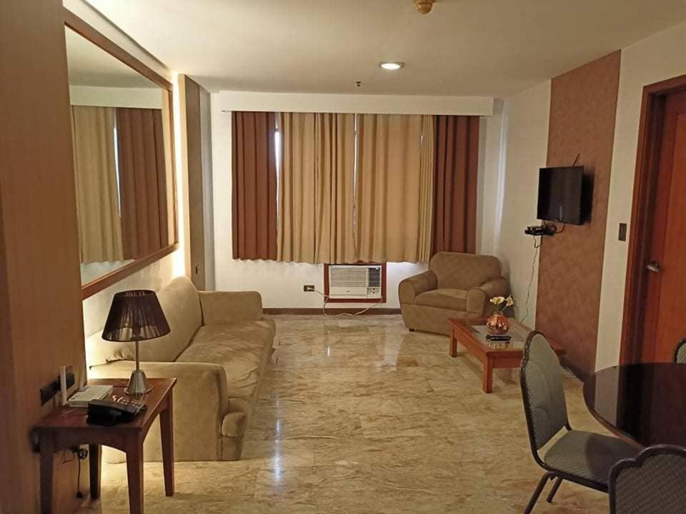 Fernandina 88 Suites Condo Cubao Exterior foto